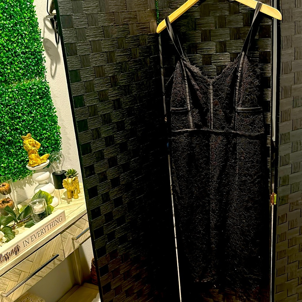Black lace dress